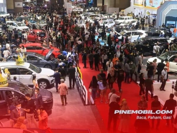 Bagaimana Regulasi Pemerintah Membentuk Arah Industri Otomotif